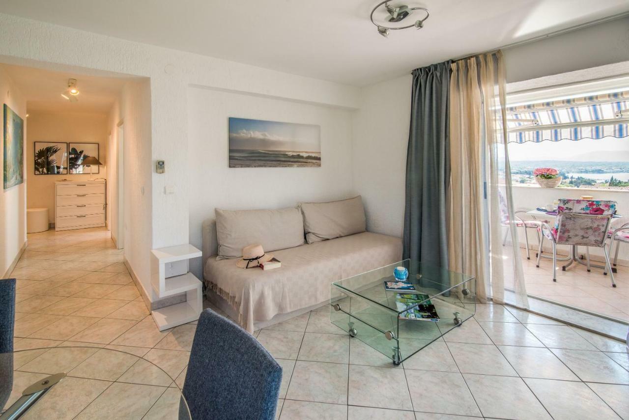 Apartment Luna มาลินสกา ภายนอก รูปภาพ